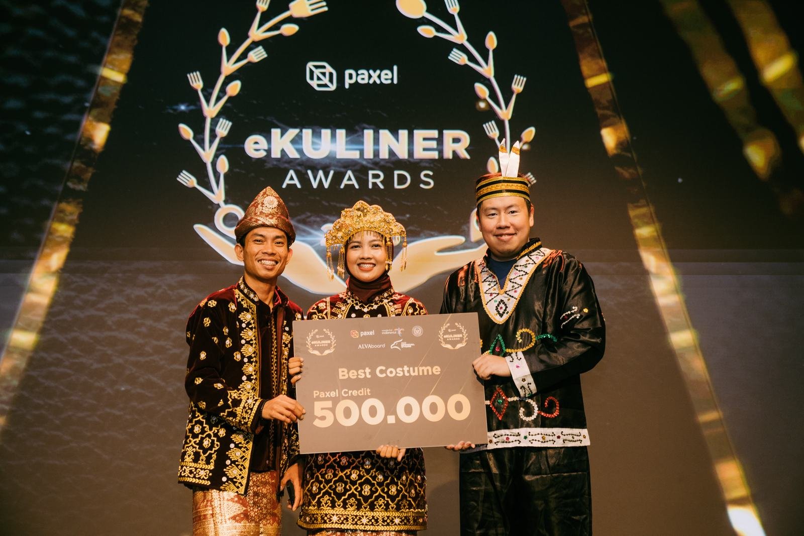 Pemenang eKuliner Awards Paxel di panggung